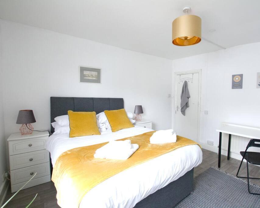 City Centre 4 Bedroom House Winchester Luaran gambar