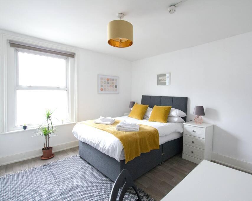 City Centre 4 Bedroom House Winchester Luaran gambar