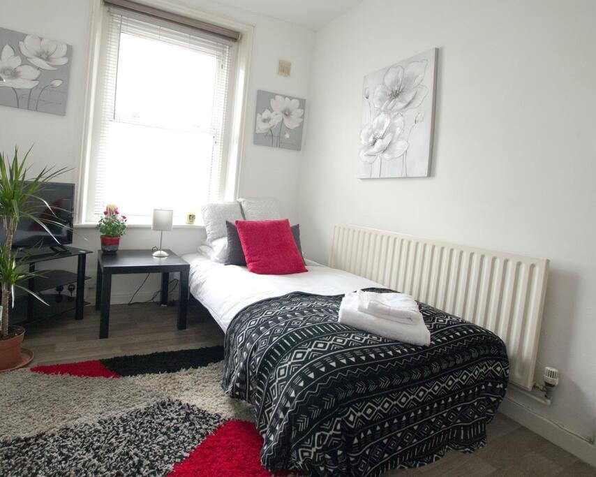City Centre 4 Bedroom House Winchester Luaran gambar