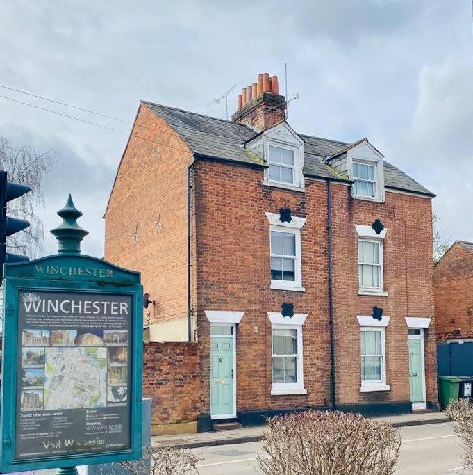 City Centre 4 Bedroom House Winchester Luaran gambar